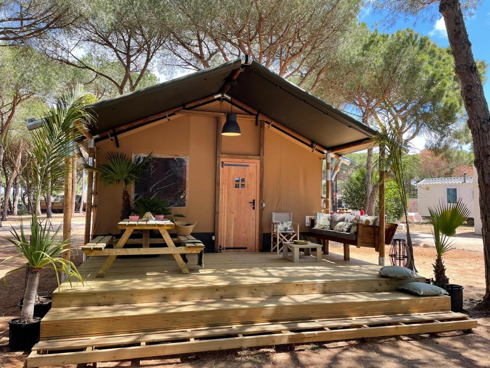 Taiga Conil Campsite *